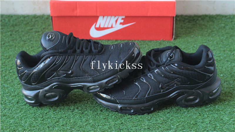 Nike AIr Max Plus Black